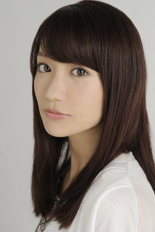 女性